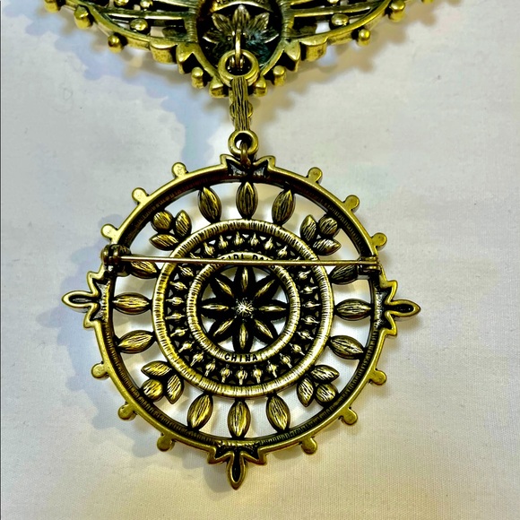 Heidi Daus Swarovski Gold/Crystal Necklace - Picture 2 of 3